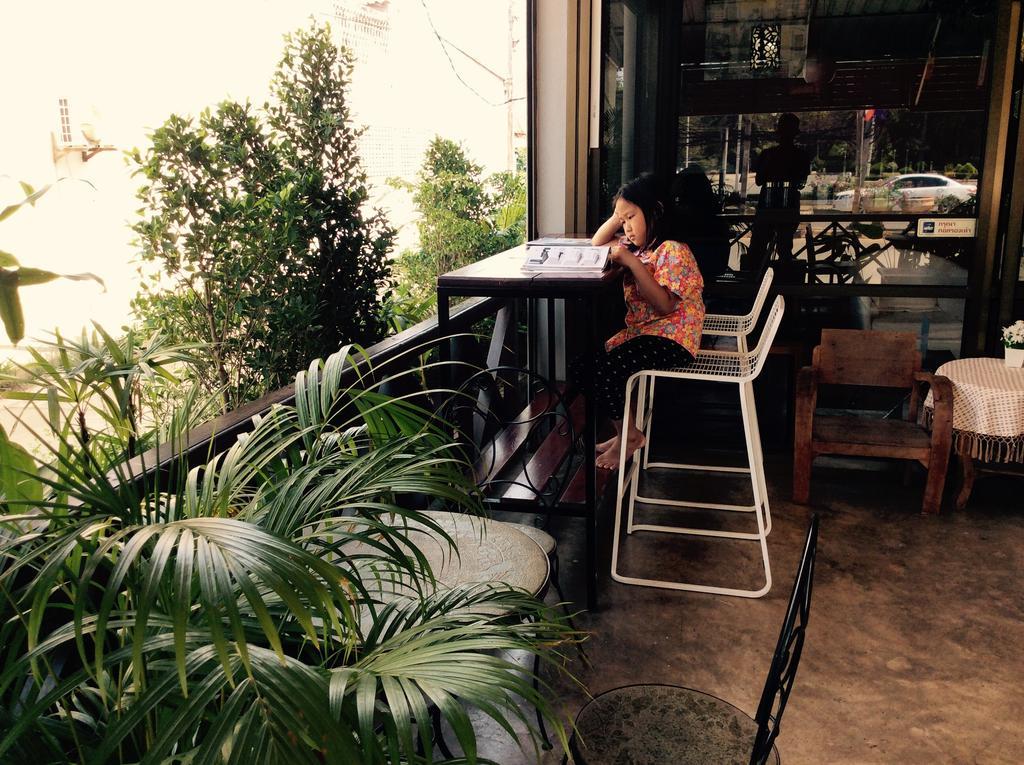 Ez House Hotel Sukhothai Exterior foto