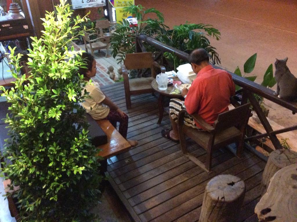 Ez House Hotel Sukhothai Exterior foto